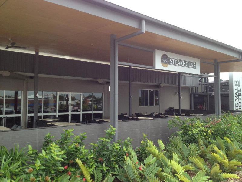 Vale Hotel Townsville Buitenkant foto