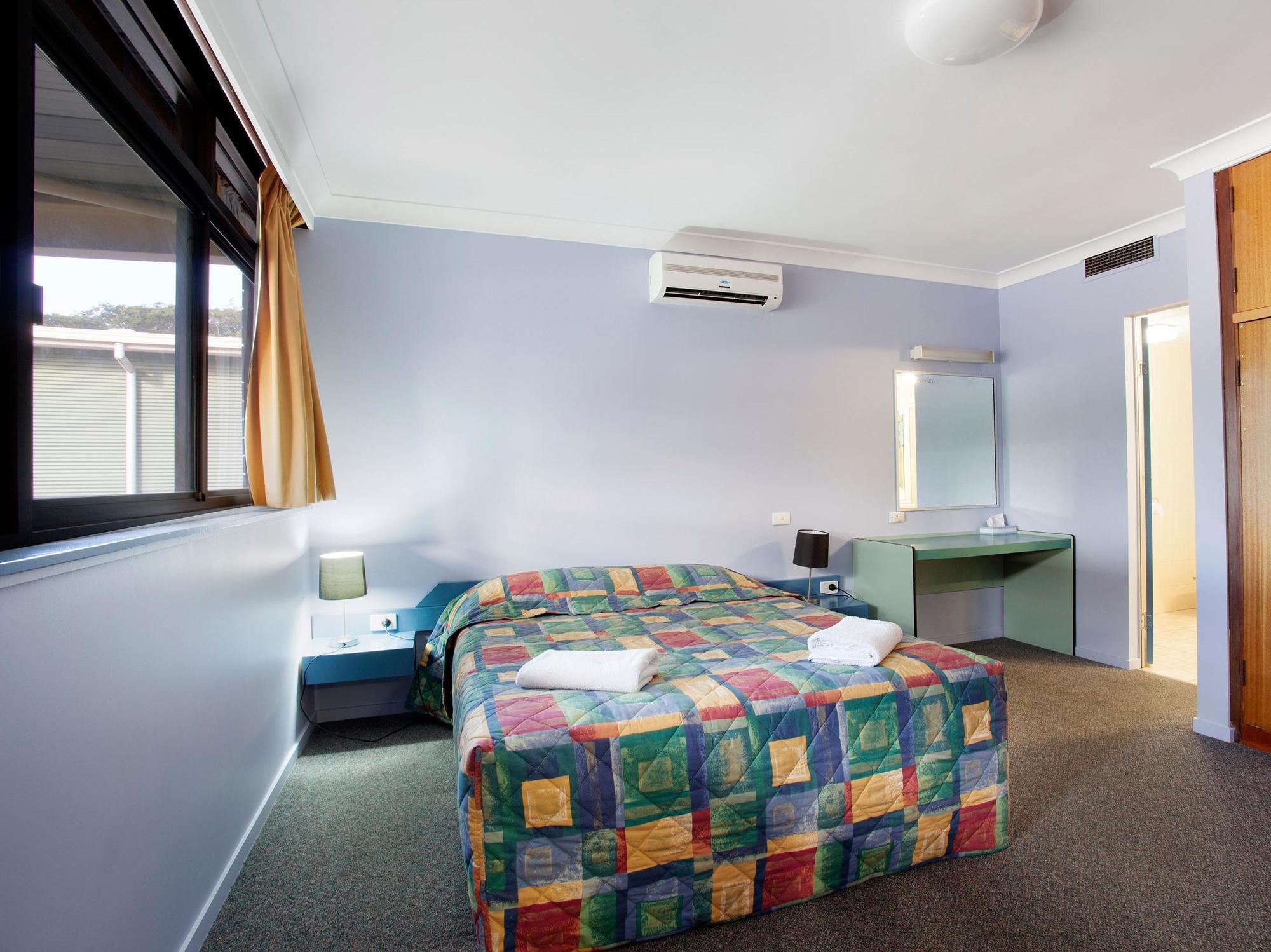 Vale Hotel Townsville Buitenkant foto