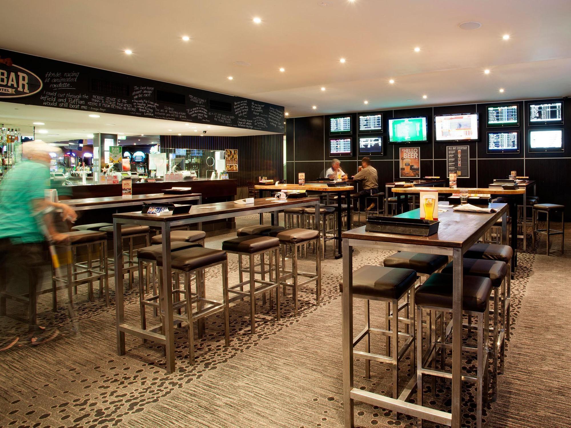 Vale Hotel Townsville Buitenkant foto