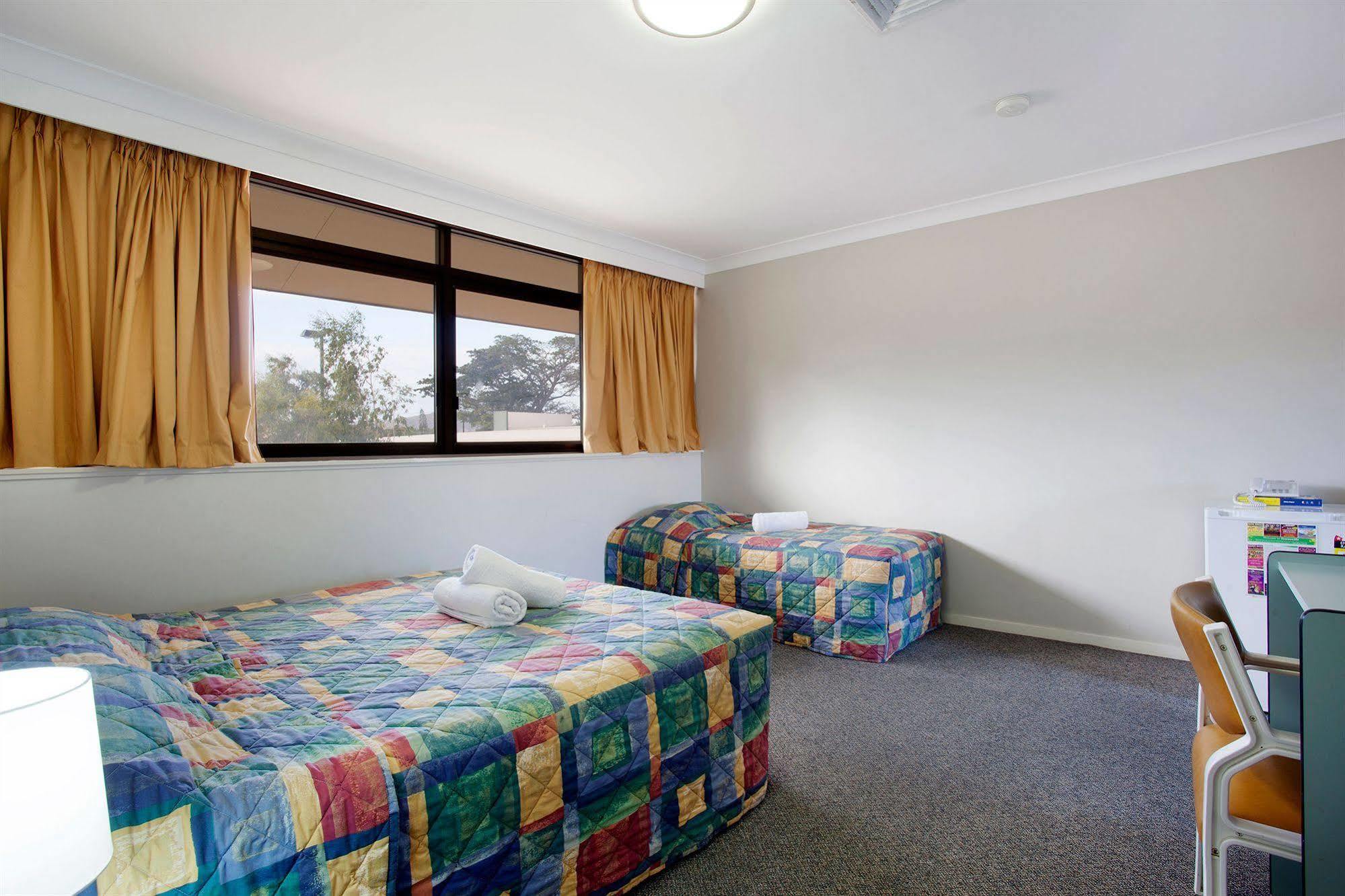 Vale Hotel Townsville Buitenkant foto