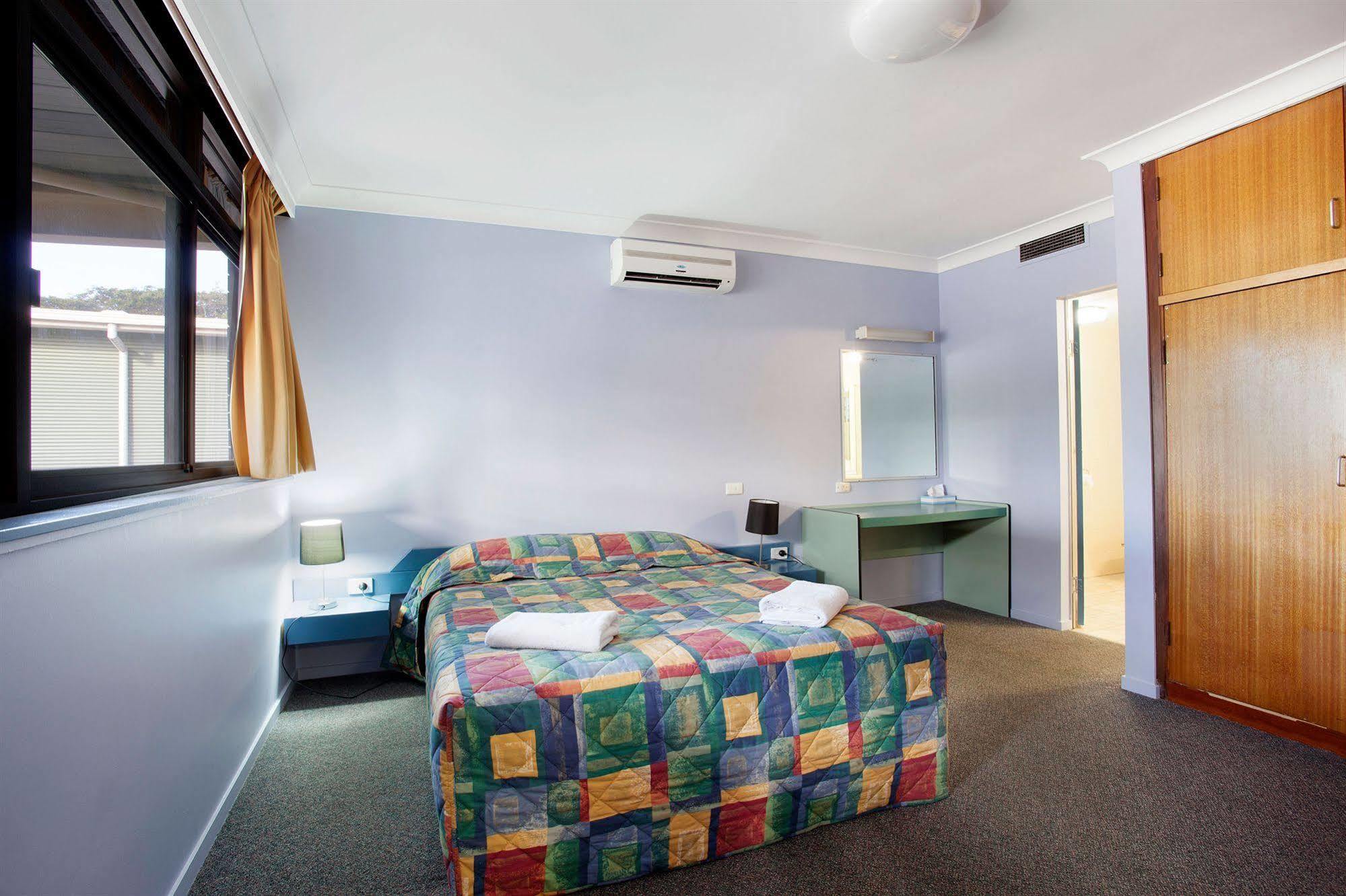 Vale Hotel Townsville Buitenkant foto