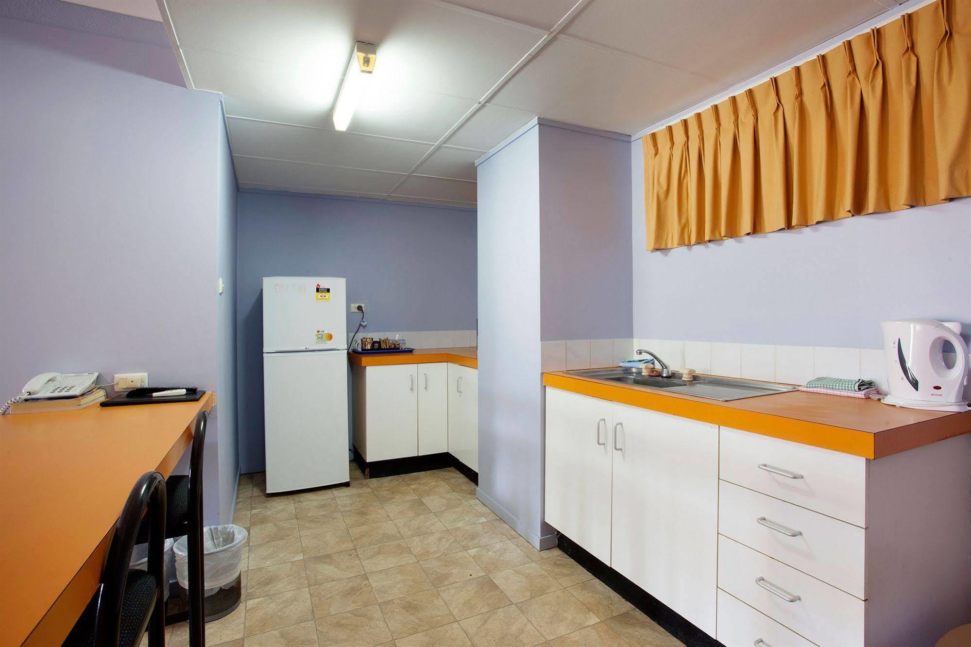 Vale Hotel Townsville Buitenkant foto