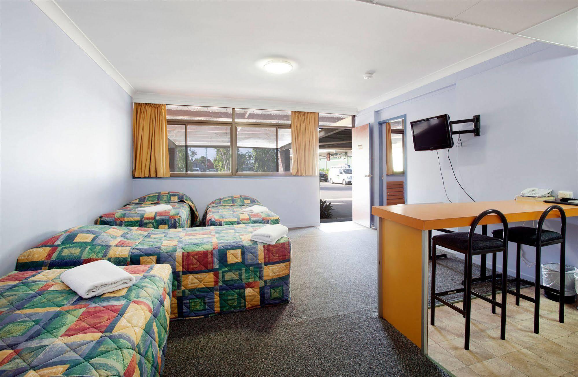 Vale Hotel Townsville Buitenkant foto