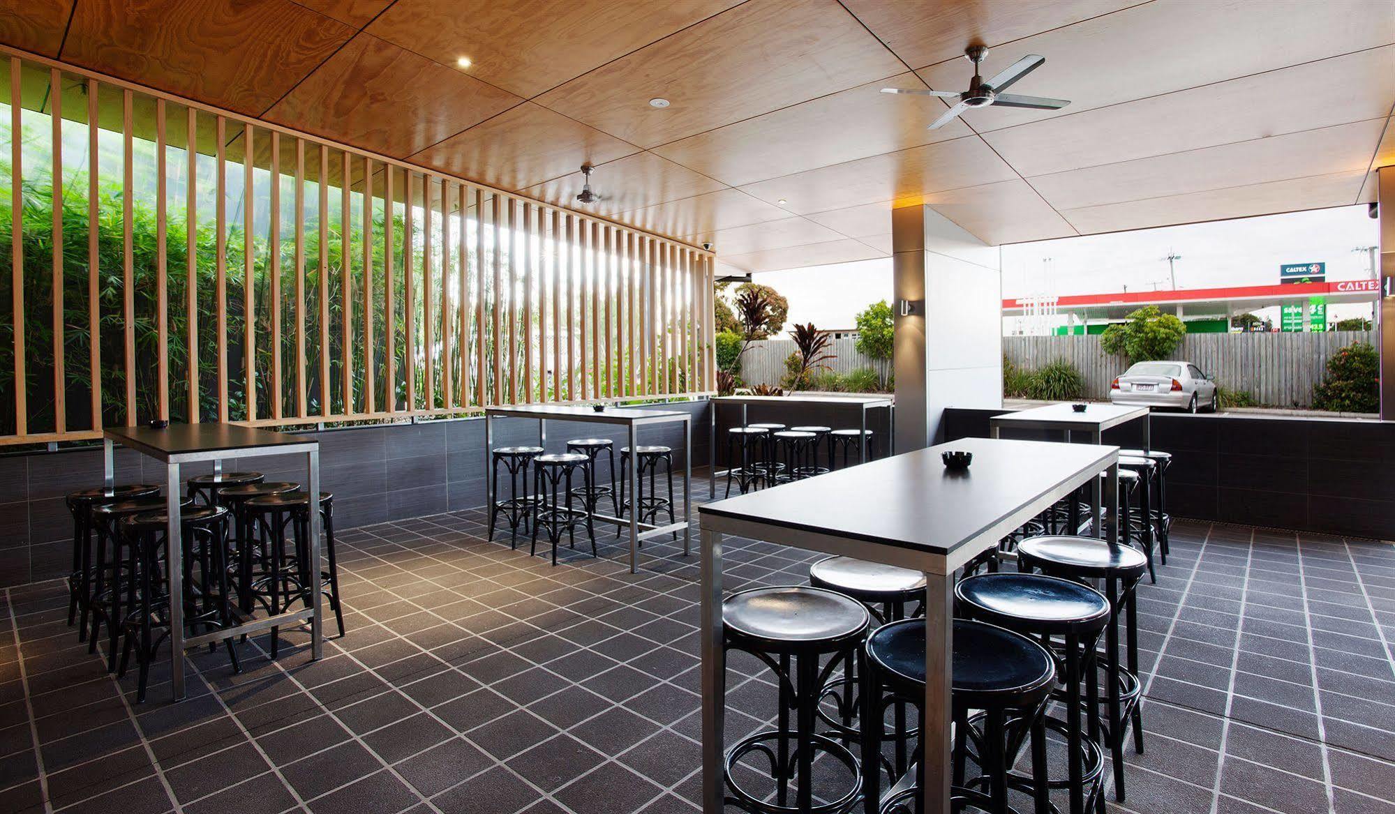 Vale Hotel Townsville Buitenkant foto
